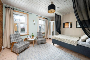 Garden Studio next to Telliskivi & Old Town Tallinn